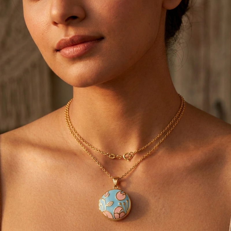 locket