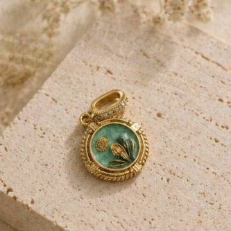 Medallion Pendant 