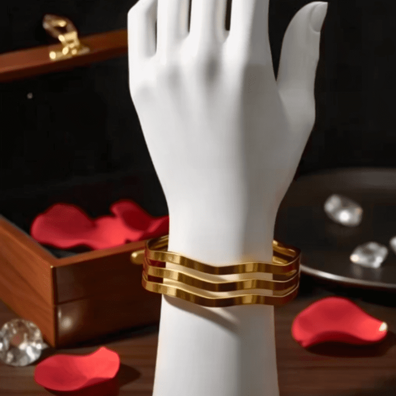 Gold Wave 3-Piece Bangle Set